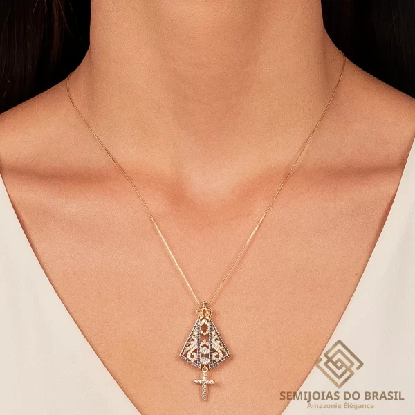 Colar Nossa Senhora Aparecida com zircônias coloridas