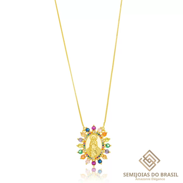 Colar Nossa Senhora Cravejada Confeccionado em Banho de Ouro Amarelo de 18K.