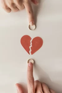 o que significa sonhar com alianças~1